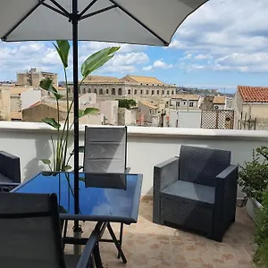 Flying Whales Apartment Syracuse