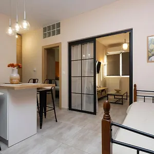 apt-3cs-thess-central-cosy-convenient.hotels-of-thessaloniki.com/