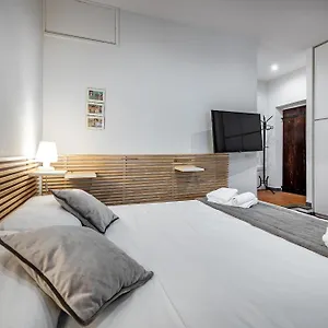 Roommo Via Dei Pilastri Giada Apartment Florence